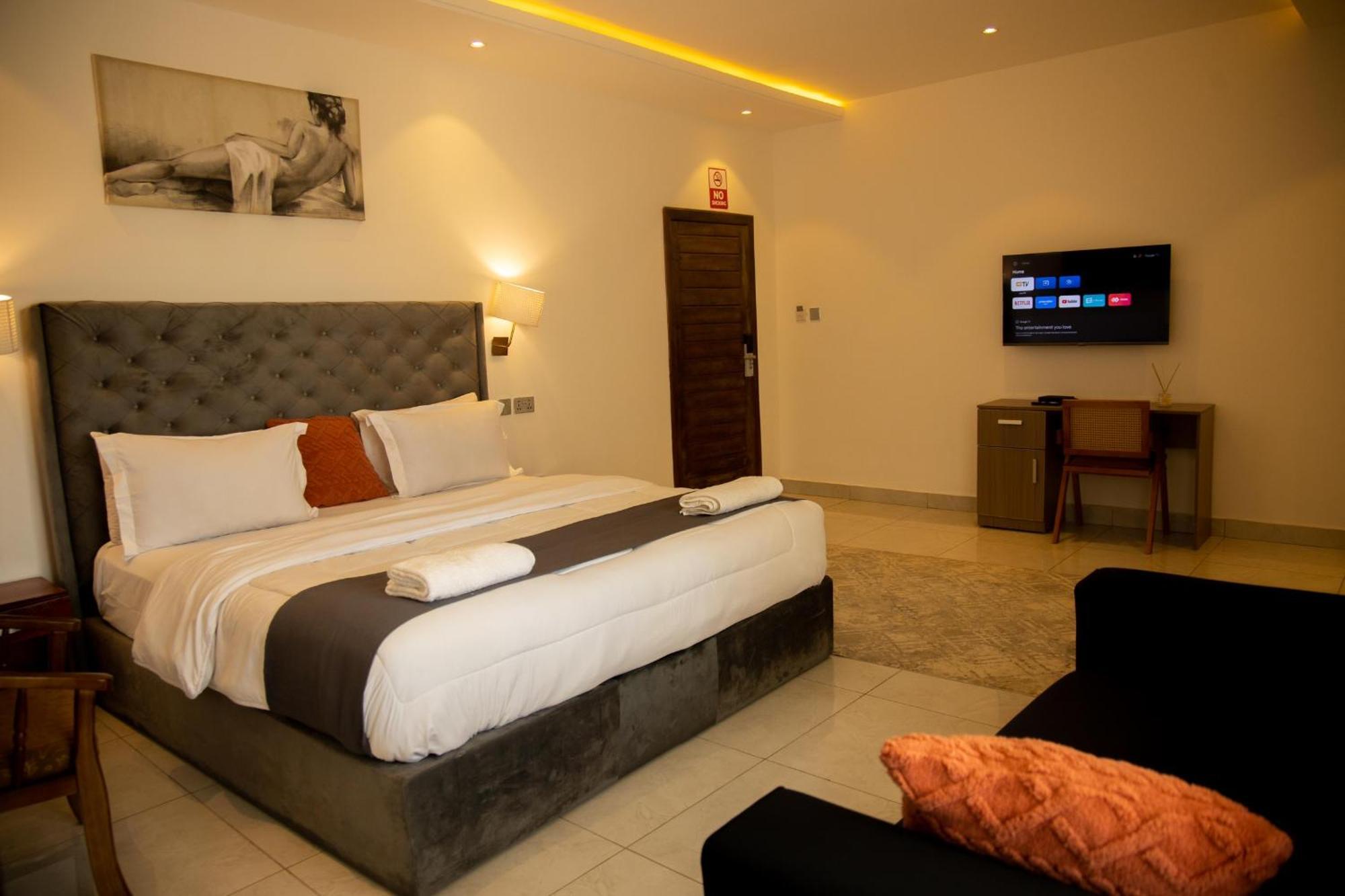 Aiden Homes And Apartments Hotel Koforidua المظهر الخارجي الصورة