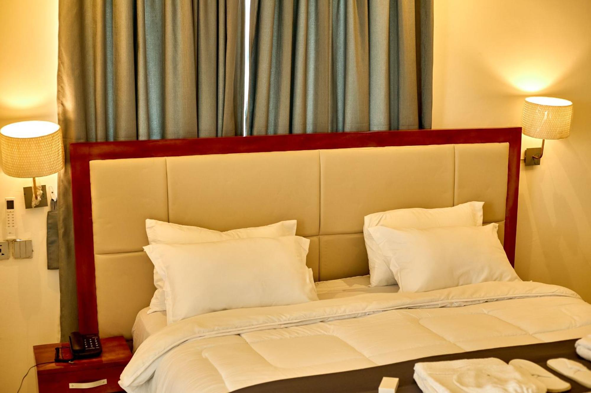 Aiden Homes And Apartments Hotel Koforidua المظهر الخارجي الصورة