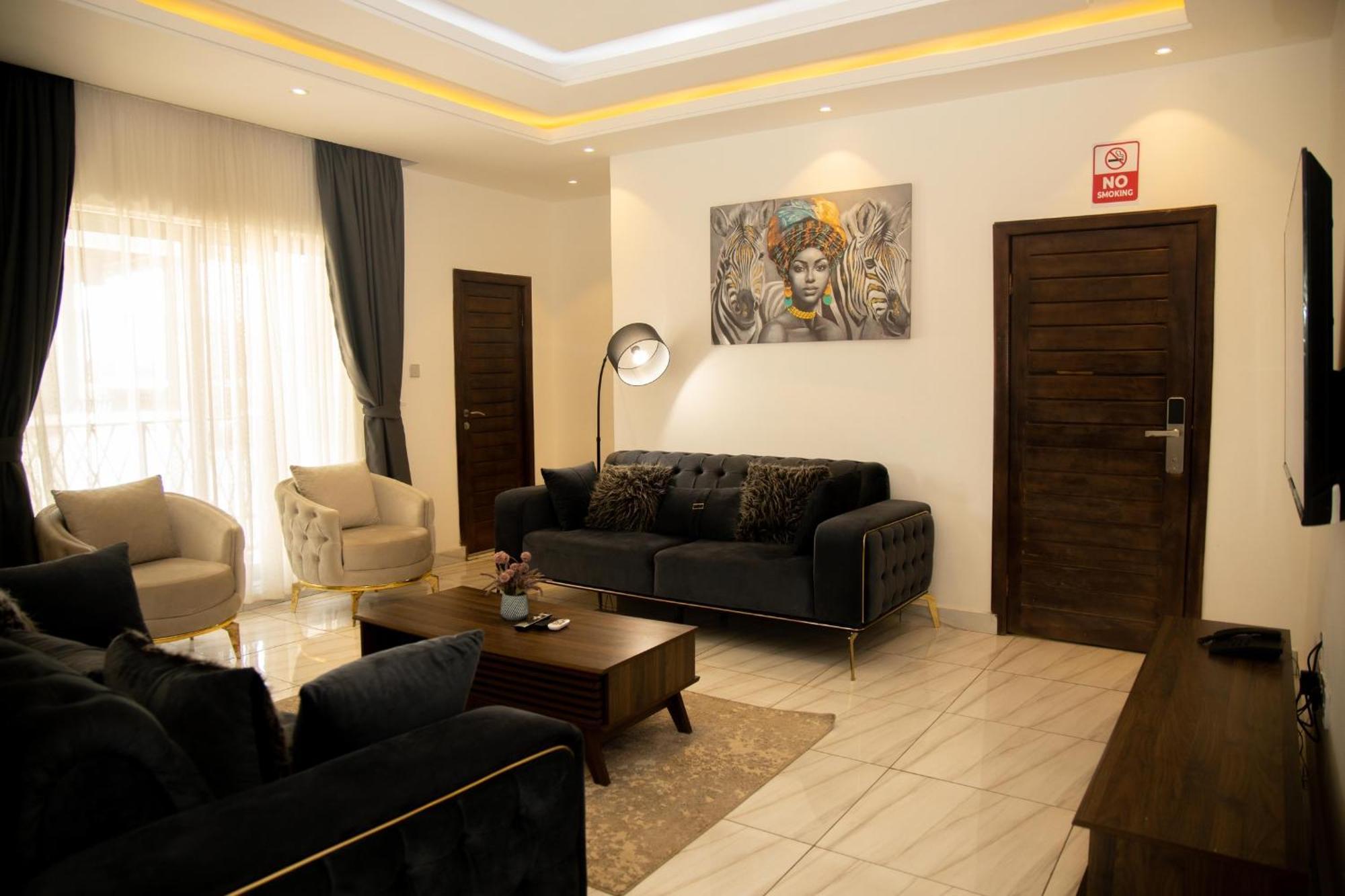 Aiden Homes And Apartments Hotel Koforidua المظهر الخارجي الصورة