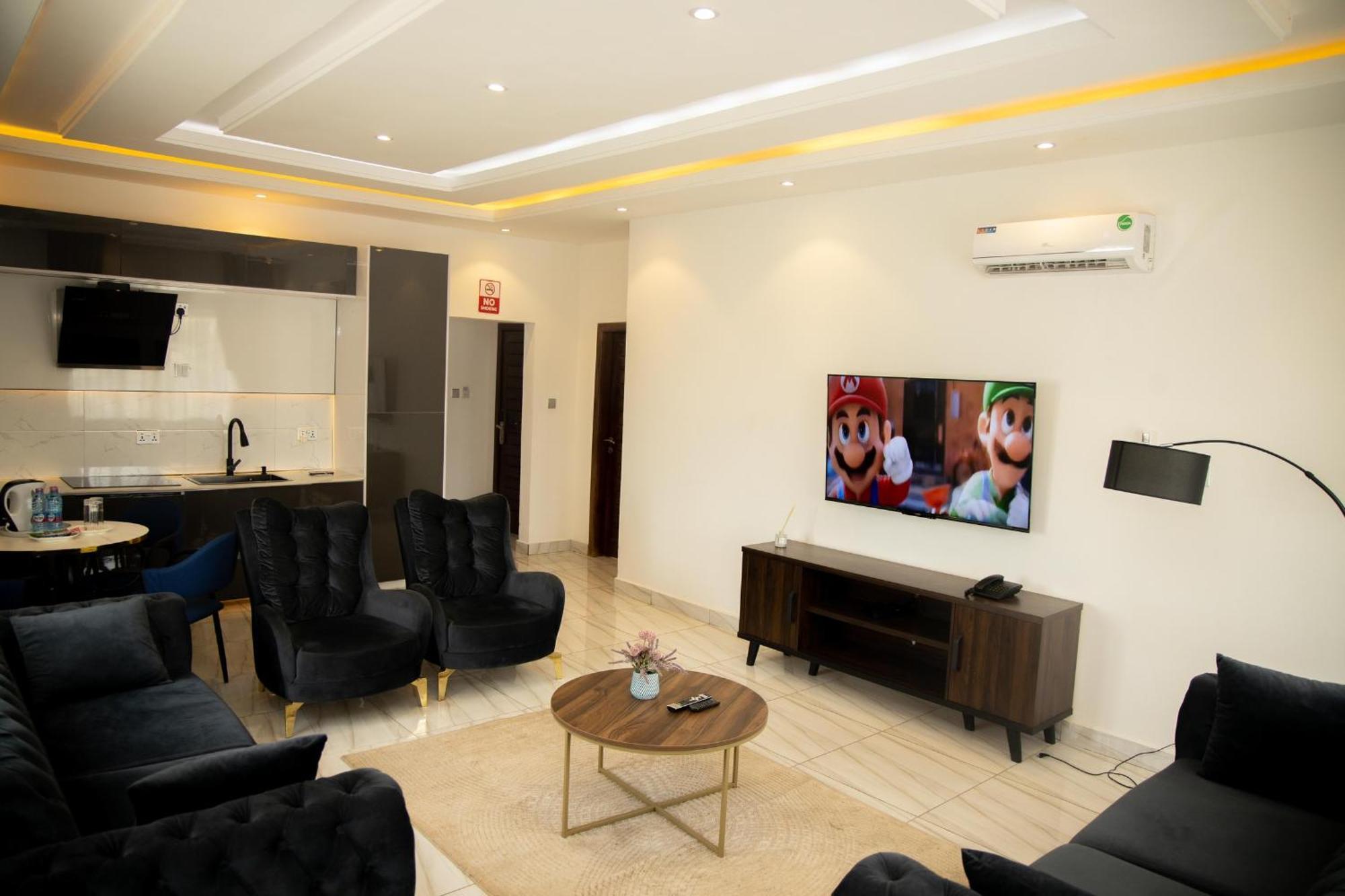 Aiden Homes And Apartments Hotel Koforidua المظهر الخارجي الصورة